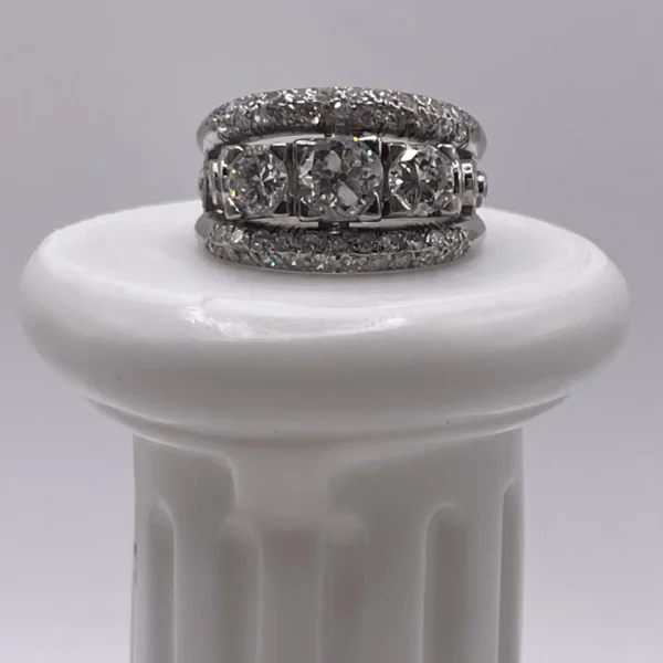 sortija Art Déco de oro blanco con diamantes