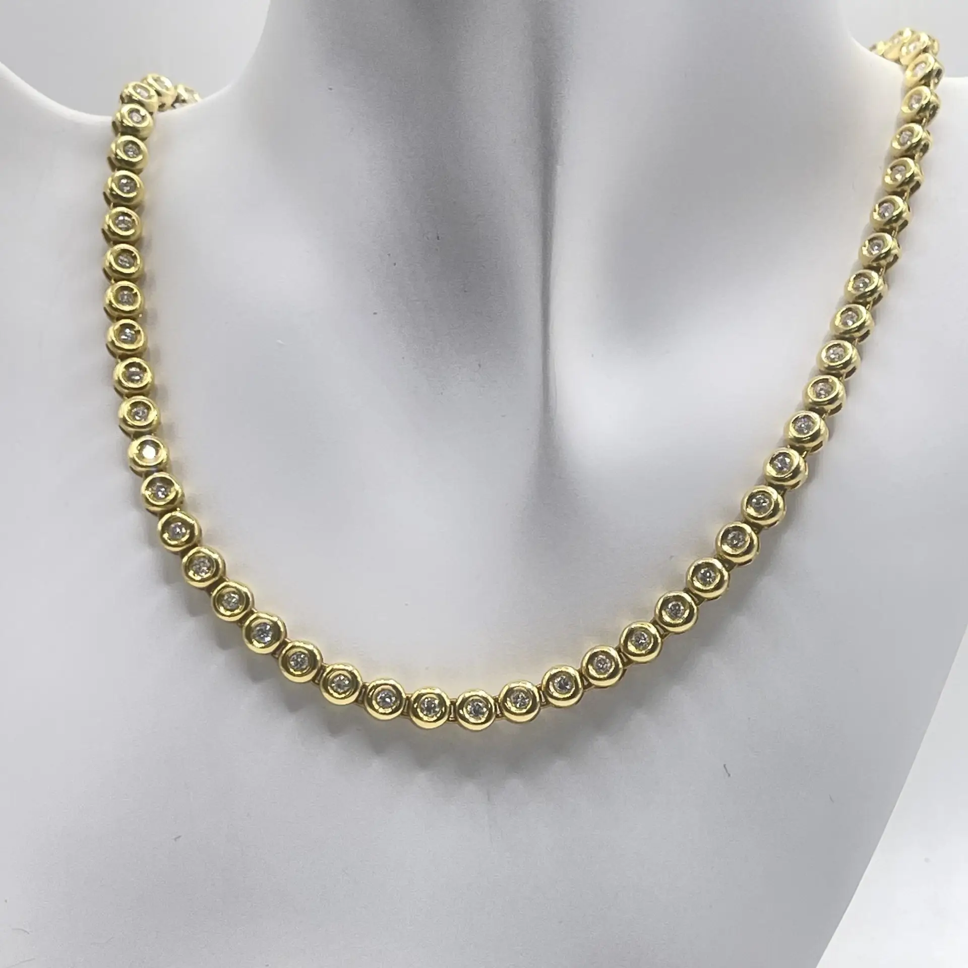 gargantilla riviere de oro amarillo